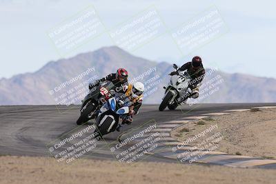 media/Nov-16-2025-Race Pace (Sun) [[8c5fa54630]]/Non Verified Riders (1st 20 Minutes)/6-Turn 12 (2pm)/